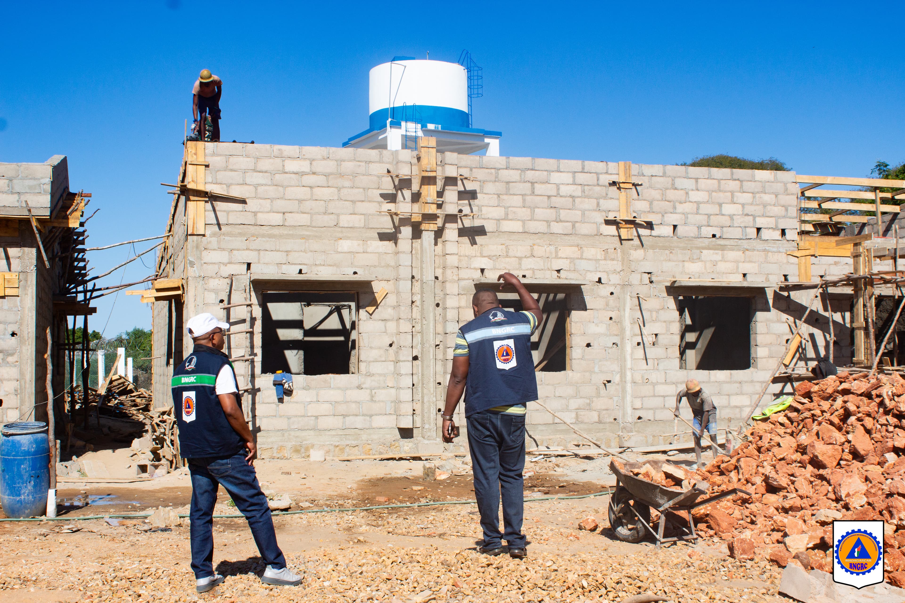 RÉGION MENABE – DISTRICT DE MORONDAVA | SUIVI DES TRAVAUX DE CONSTRUCTION DU BUREAU TERRITORIAL DU BNGRC