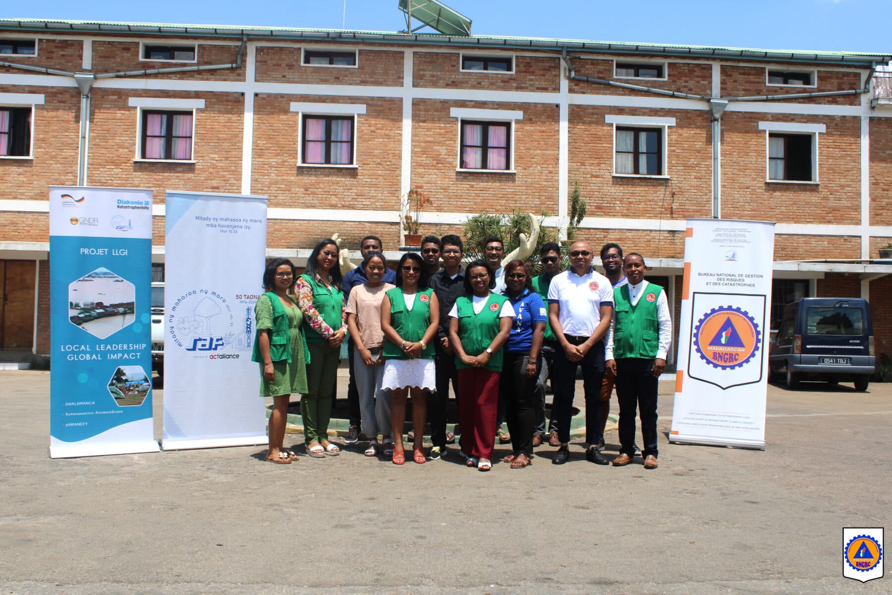 FORMATION DES TECHNICIENS DU SAF FJKM EN PILOTAGE DE DRONE POUR LA GESTION DES CATASTROPHES À MADAGASCAR.