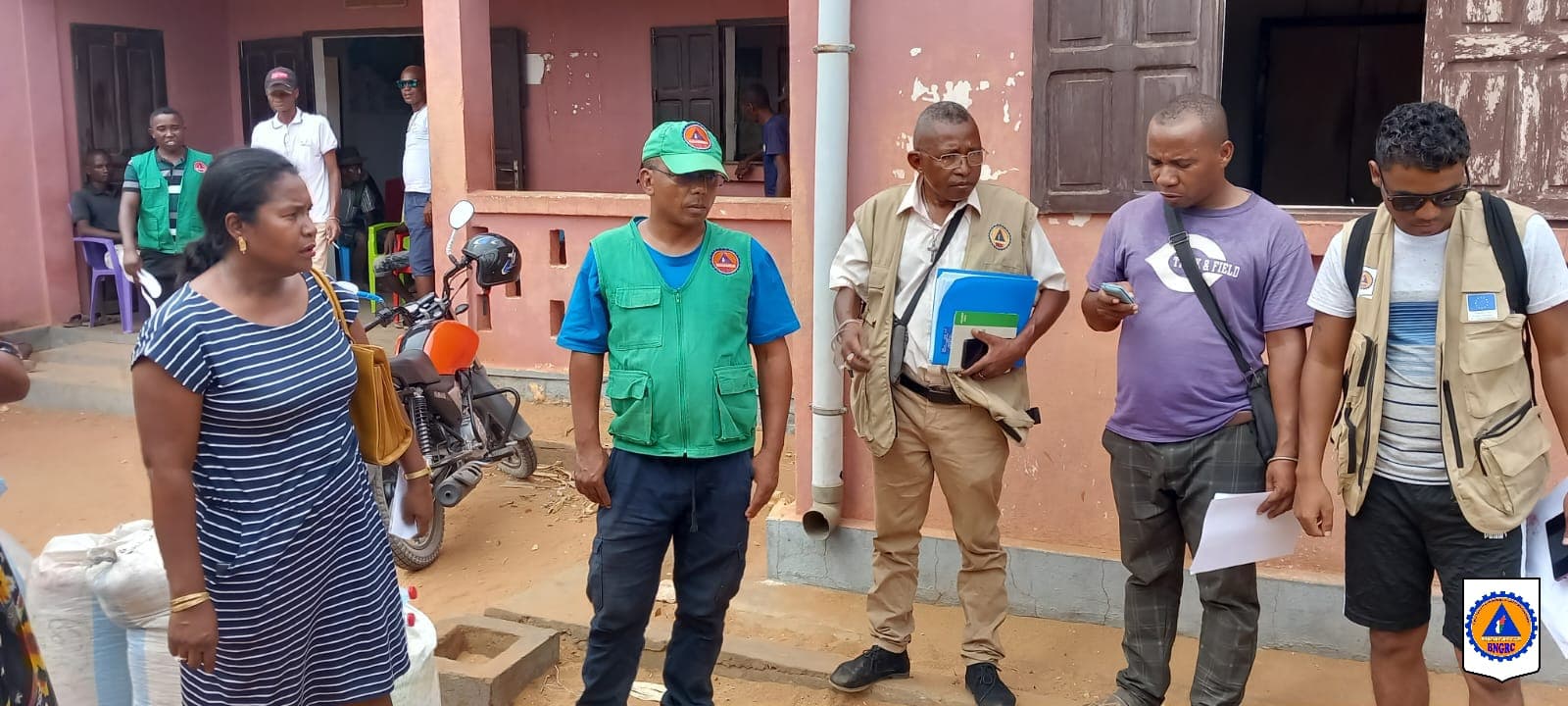BNGRC-CARAVANE HUMANITAIRE : KAOMININA 5 NO NAHATOVAN'NY FANAMPIANA HO AN'NY DISTRIKAN'I TOLIARA II.
