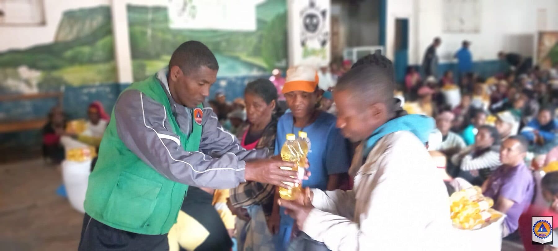 CARAVANE-HUMANITAIRE NY DISTRIKAN'IFANADIANA FARITRA VATOVAVY INDRAY NO NISITRAKA FANAMPIANA AVY AMIN'NY FITONDRAM-PANJAKANA AMIN'NY ALALAN'NY BNGRC.
