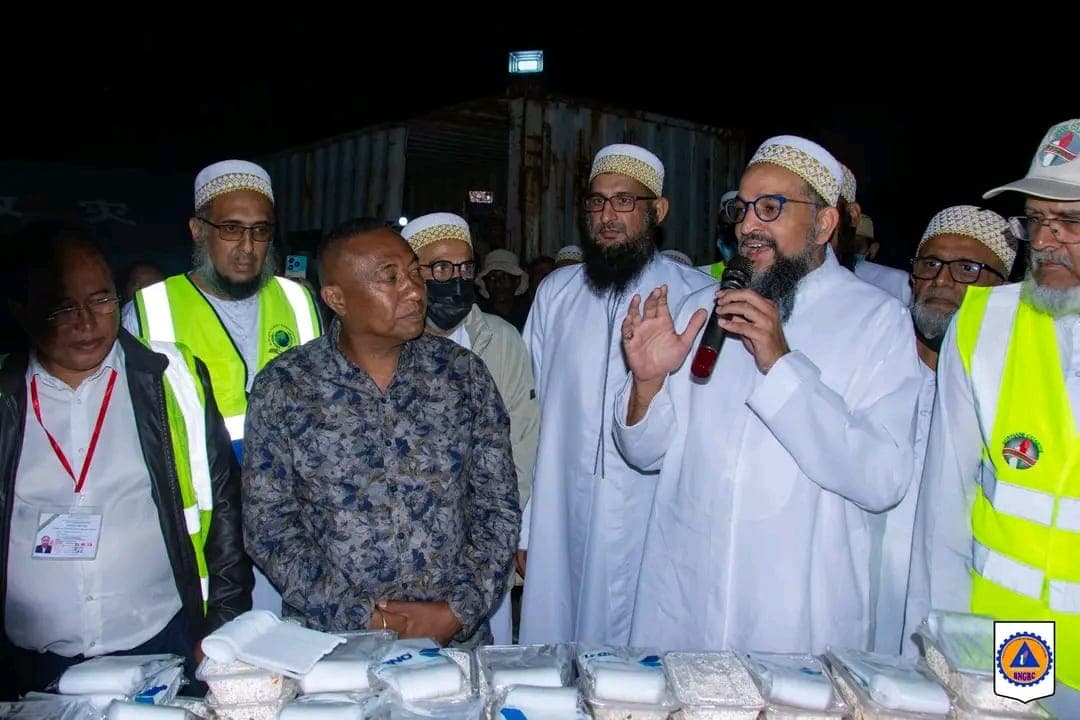 DISTRIBUTION DE REPAS CHAUDS AUX SINISTRES D’ATSIMONDRANO ET D’ANTANANARIVO PAR LA COMMUNAUTE BORAH