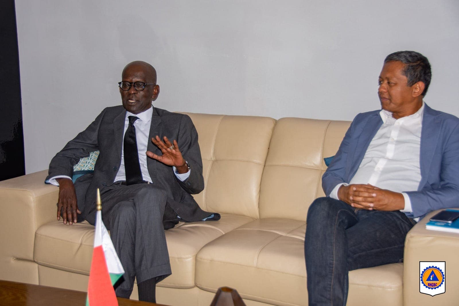VISITE OFFICIELLE D'ABDOU DIENG, COORDONNATEUR HUMANITAIRE ET RESPONSABLE INTÉRIMAIRE DU SNU À MADAGASCAR, AU BNGRC