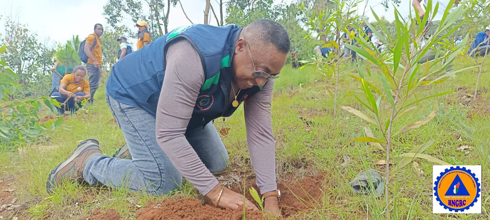 MINISTÈRE DE L'INTÉRIEUR : FOKONTANY AMBOLAMENA, COMMUNE DE BONGATSARA, SÉLECTIONNÉ POUR LA PLANTATION D'ARBRES