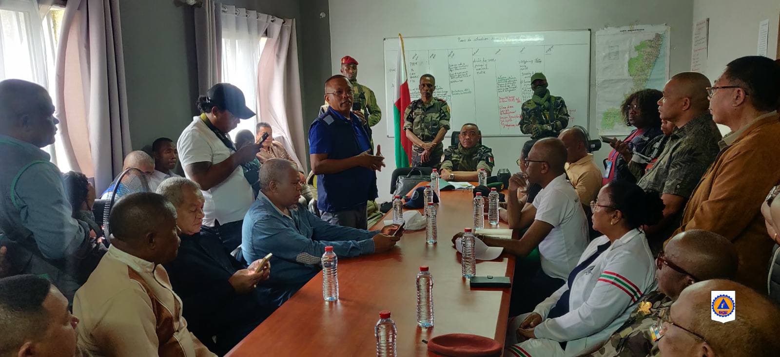 CYCLONE GEZANI : LE GOUVERNEMENT EN ALERTE ET PLEINEMENT MOBILISÉ