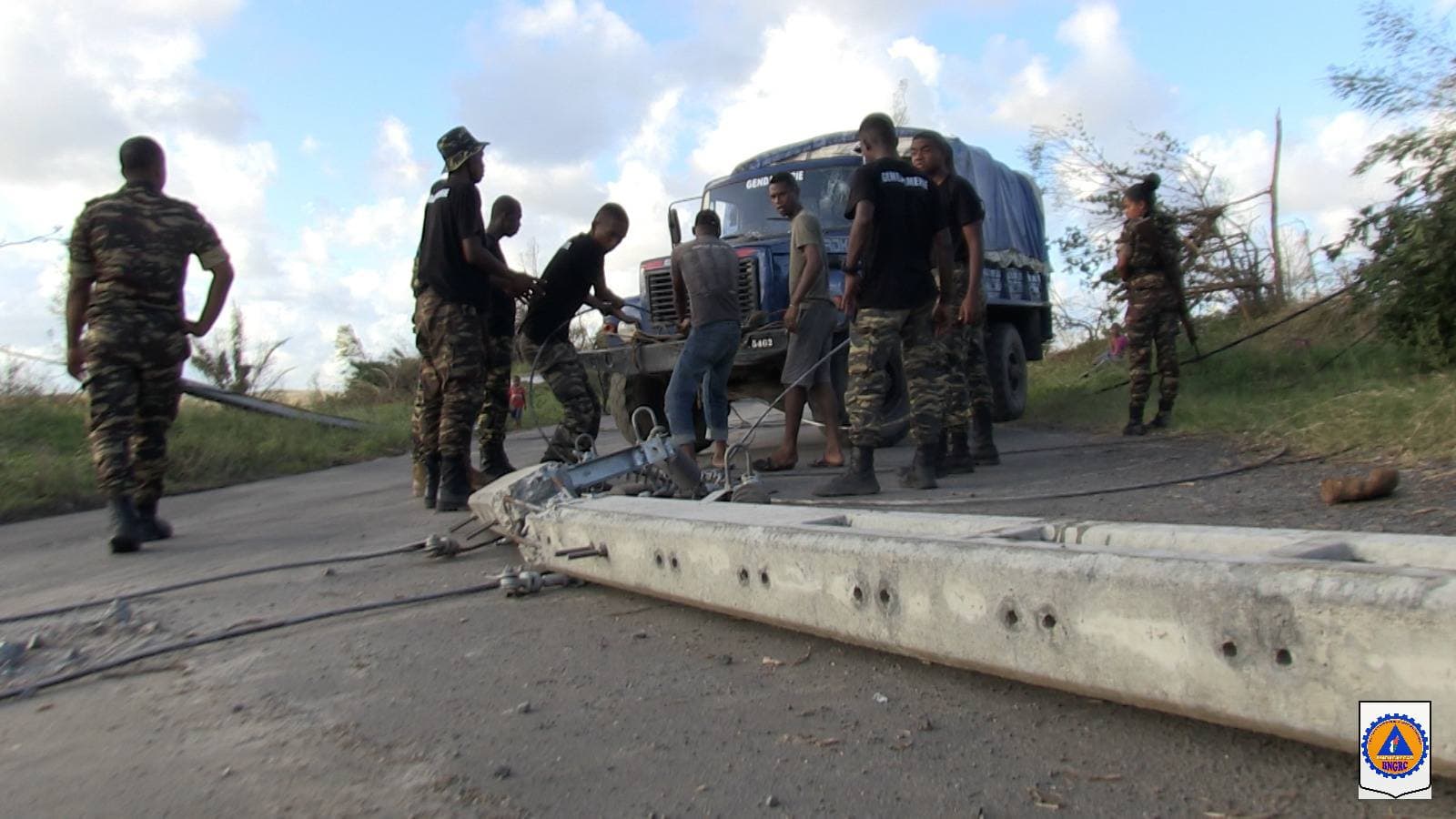 POST-GEZANI : LES FORCES DE DÉFENSE ET DE SÉCURITÉ SE MOBILISENT POUR LA RECONSTRUCTION DE TOAMASINA