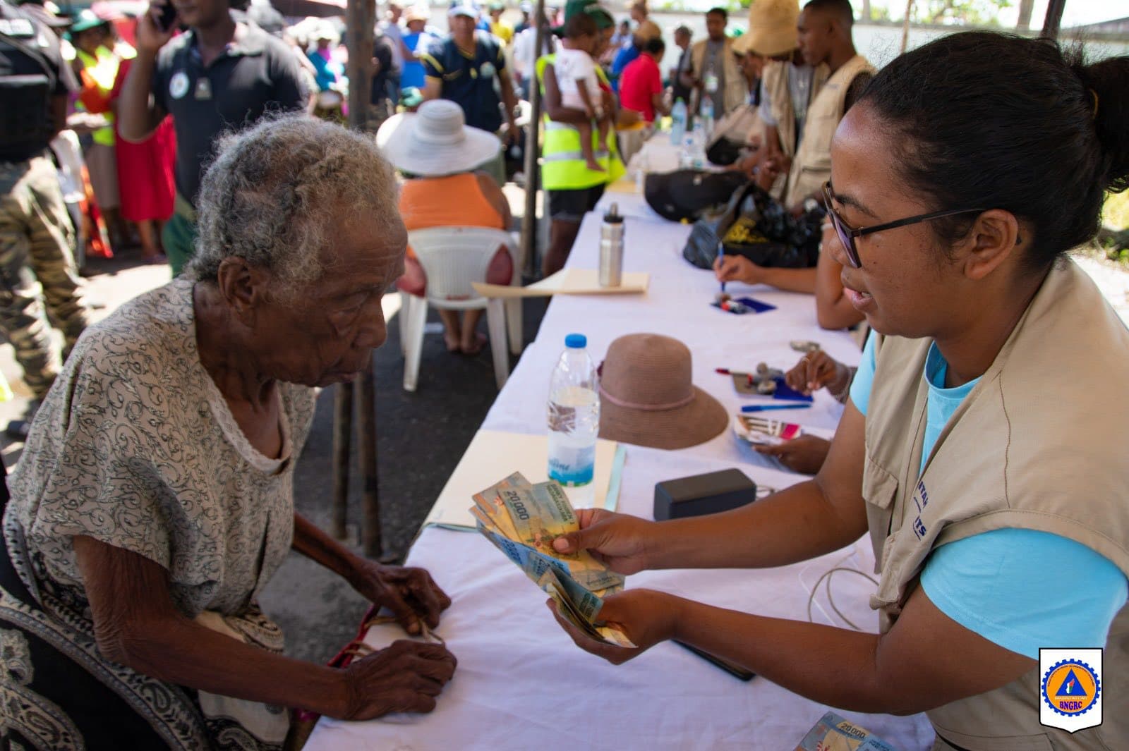 TOAMASINA : PRÈS DE 20 000 MÉNAGES BÉNÉFICIENT DÉJÀ DES AIDES FINANCIÈRES POST-CYCLONE