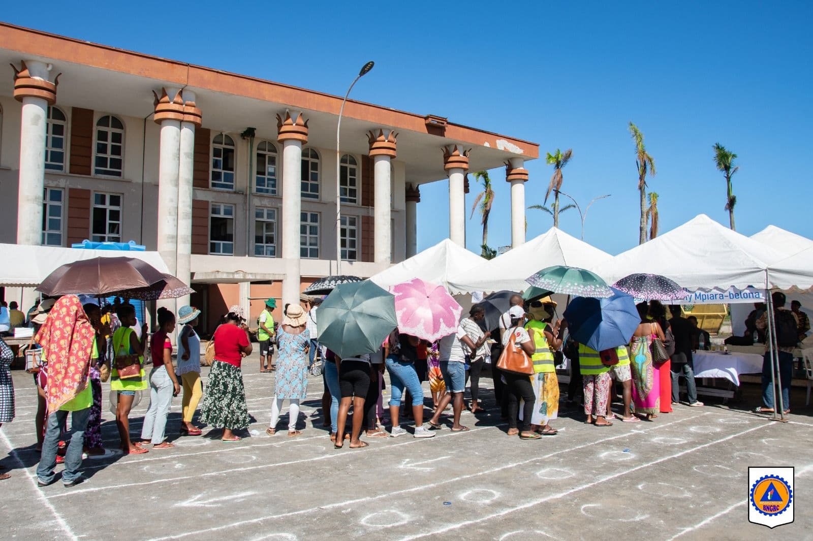 TOAMASINA I : 19 000 MÉNAGES BÉNÉFICIENT D’UN APPUI FINANCIER POST-CYCLONE EN CINQ JOURS