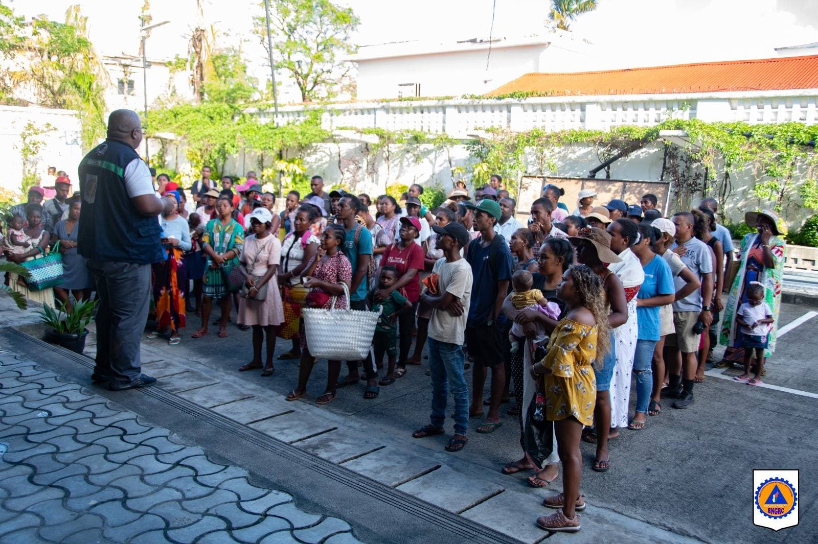 CENTRE OPÉRATIONNEL TOAMASINA : DISTRIBUTION DE VIVRES ET NON-VIVRES AU PROFIT DE 170 MÉNAGES VULNÉRABLES