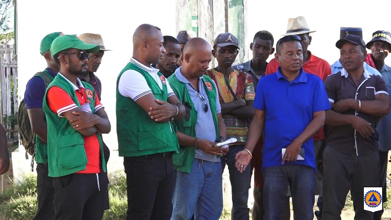 BNGRC - CARAVANE HUMANITAIRE : NISITRAKA NY FANAMPIANA AVY AMIN'NY FITONDRAM-PANJAKANA IHANY KOA NY KAOMININ'NY FOTADREVO SY NY KAOMININ’NY BEROY.