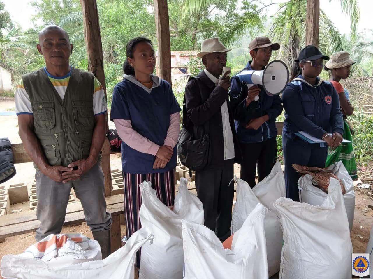 VONJE LONGO II : TROIS NOUVELLES COMMUNES DU DISTRICT DE MANAKARA BÉNÉFICIENT D’UNE AIDE ALIMENTAIRE