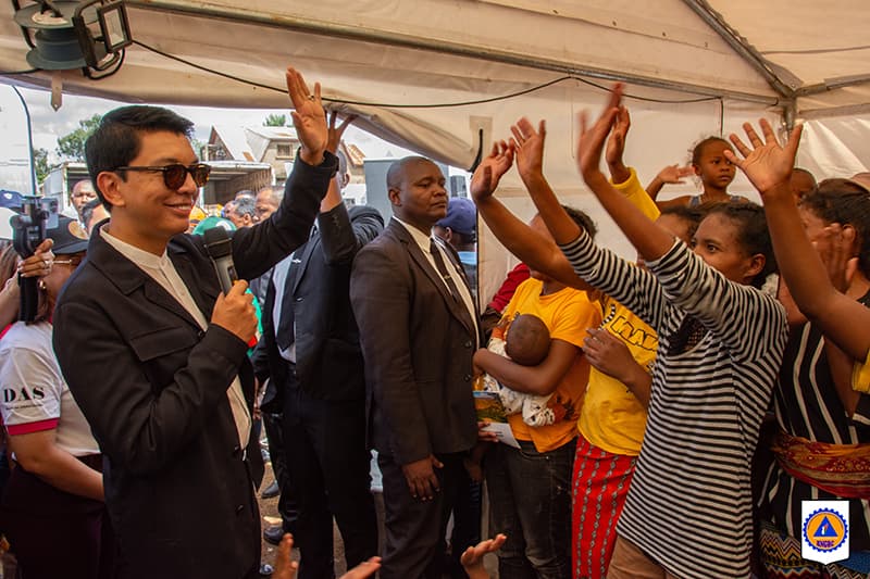 OUEST ANOSIZATO : A REÇU DE L’AIDE ET DE L'ARGENT SUPPLÉMENTAIRES DU PRÉSIDENT DE LA RÉPUBLIQUE ANDRY RAJOELINA