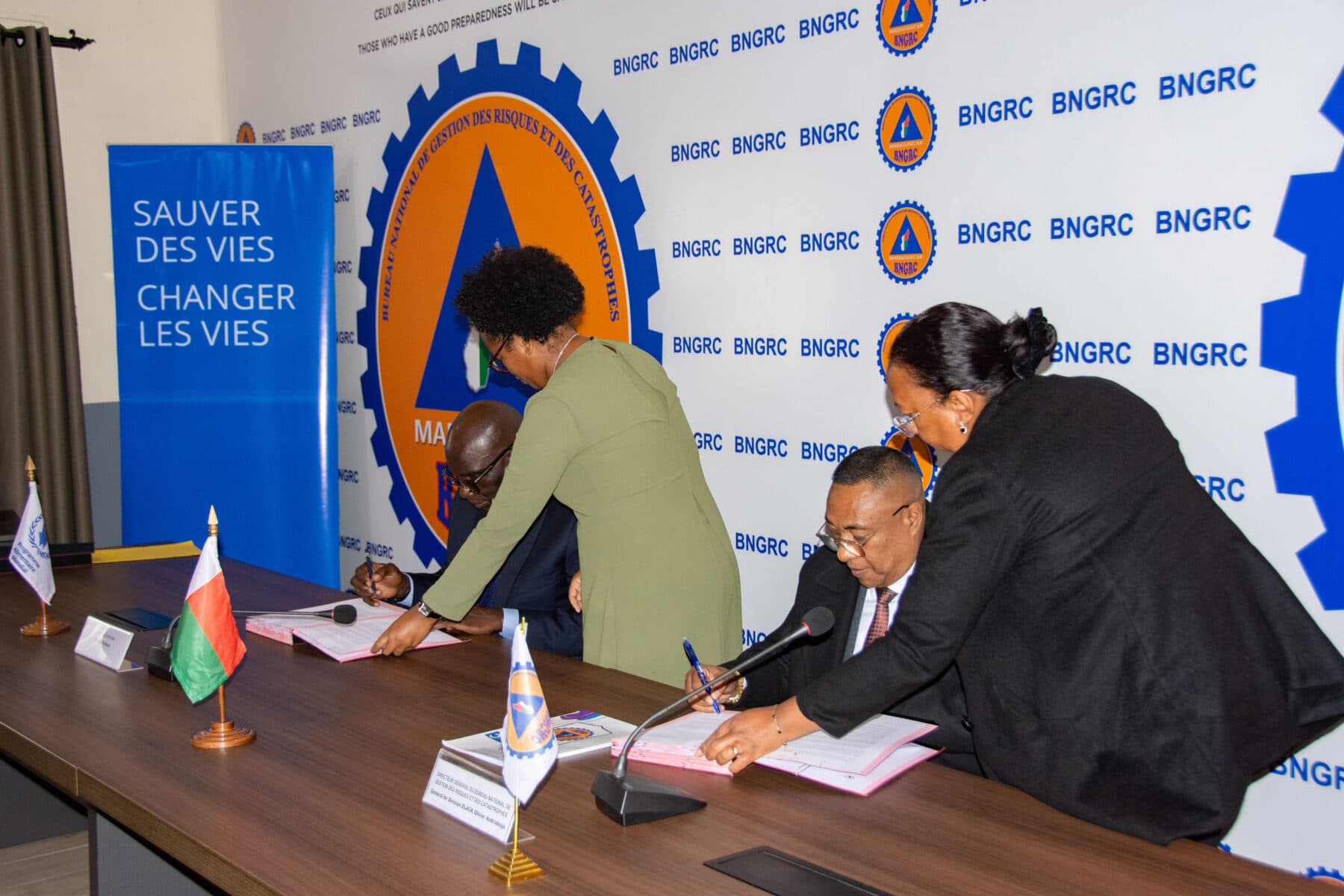 SIGNATURE D'UN MEMORANDUM D'ENTENTE ENTRE BNGRC ET PAM